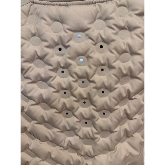 Nike Aeroloft Men's Golf Vest Size L Lightweight Quilted Down Puffer Tan - Picture 7 of 7